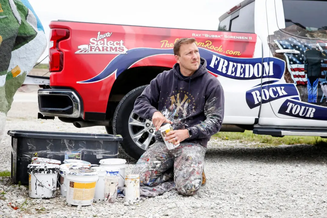 Rock Solid Patriotism: This Artist Doesn’t Take America for Granite