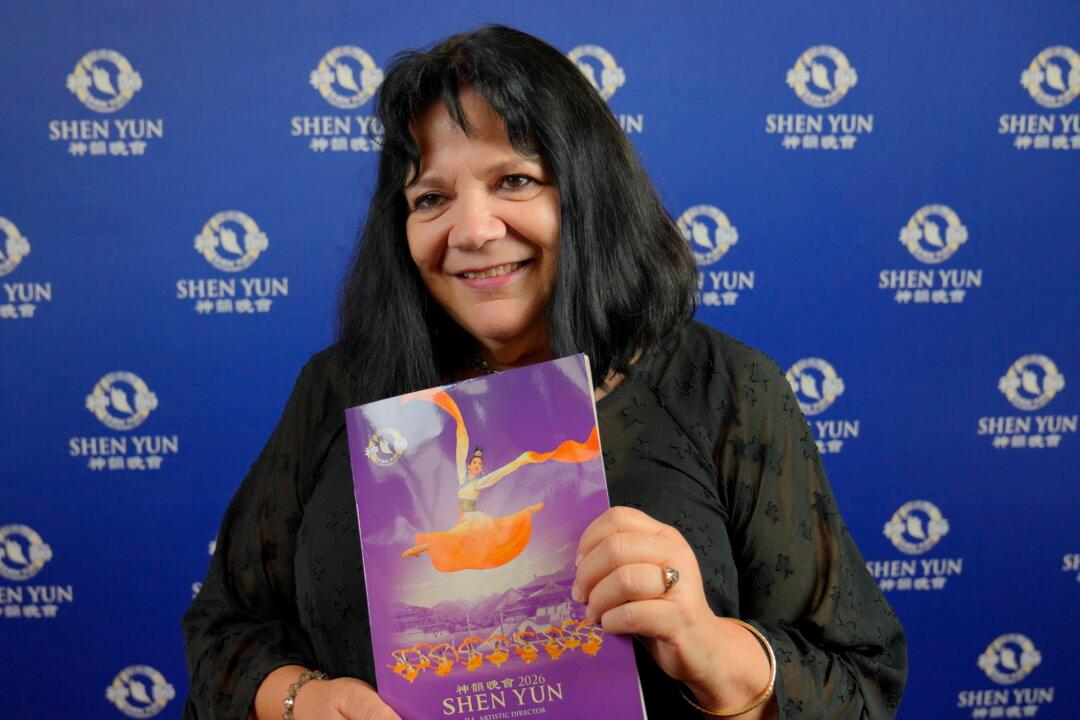 Shen Yun Is ‘Technologically Good and Humanly Good,’ Says Australian Publisher