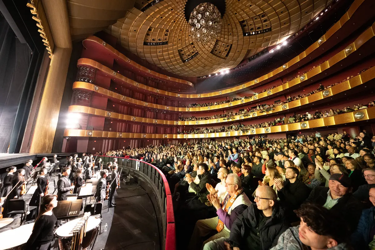 ‘Powerful, Emotional’: Shen Yun Opens to Packed Lincoln Center on 20th Anniversary Tour