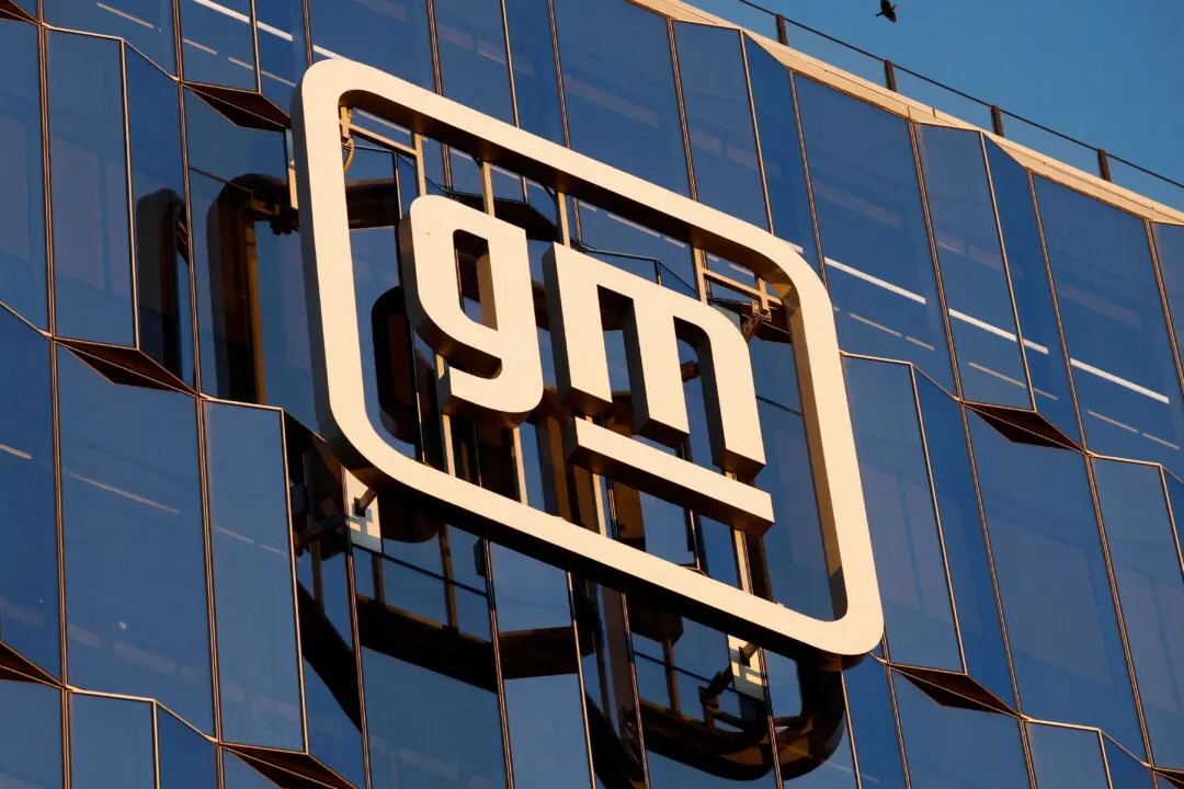 GM Recalls 14,500 Vistiq SUVs, Says Third-Row Folding Seat Could Trap Small Child