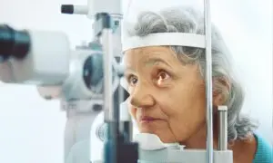 When Eye Floaters Are Harmless—and When They Signal a Serious Problem