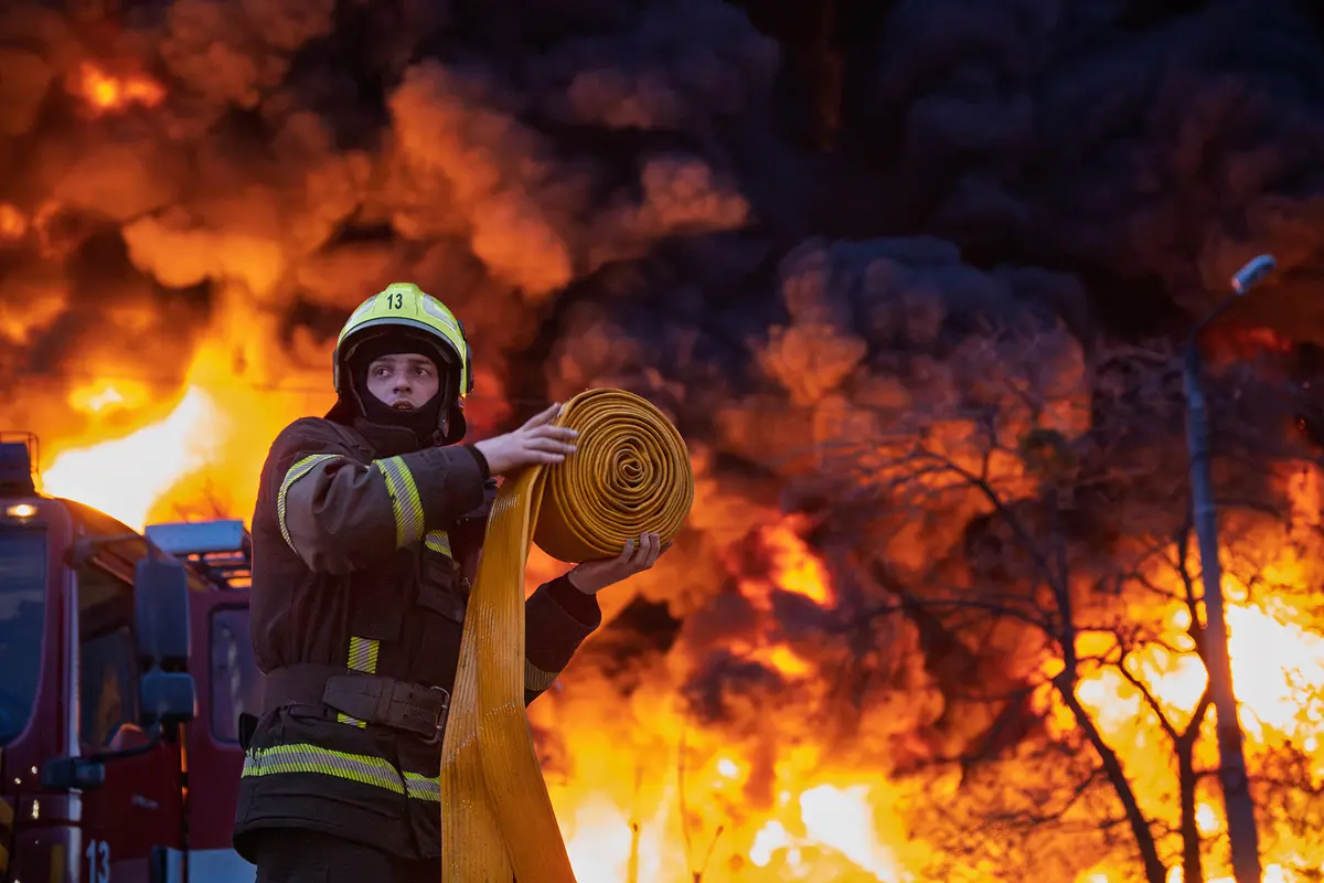 Day in Photos: Rockets in Ukraine, Memorials in Japan, and Shakespeare’s Home
