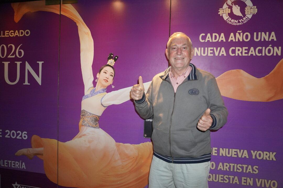 Retired Professor: Shen Yun Helps People Reconnect With Energy From a Higher Force