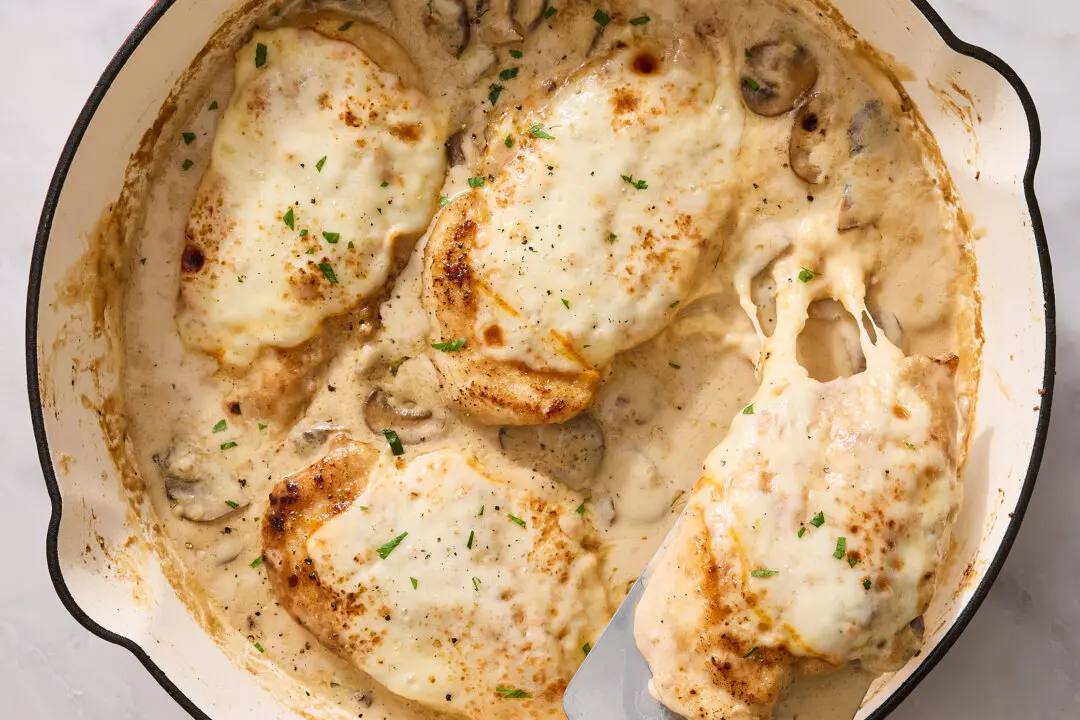 ‘Chicken Gloria’ Is the Easy, One-Pan Dinner I’m Making Weekly