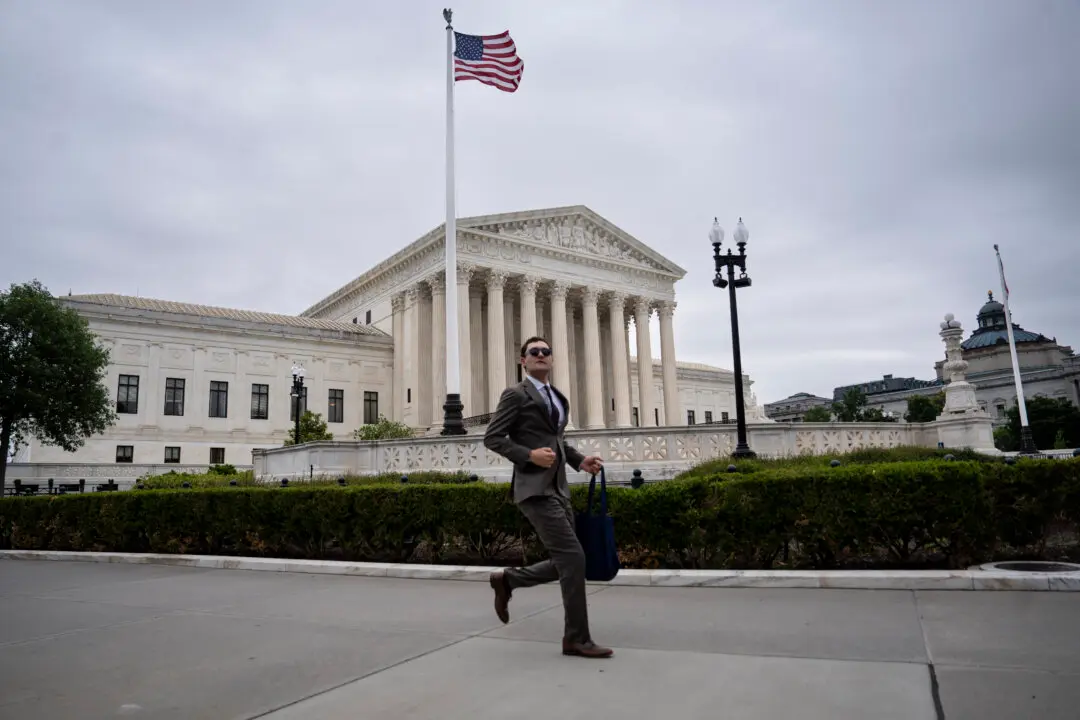 Supreme Court Sides With Delivery Drivers in Dispute Over Arbitration Agreements