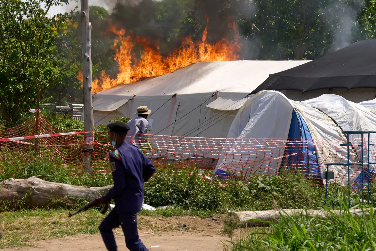 Crowd Burns Ebola Treatment Center in Congo Amid Dispute Over Body