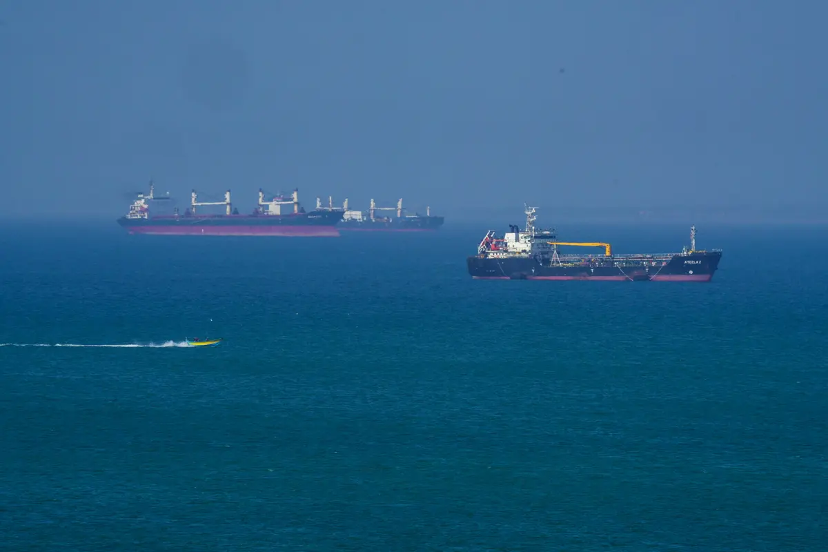 Military Helping Move Millions of Barrels of Oil out of Persian Gulf, US Energy Secretary Says