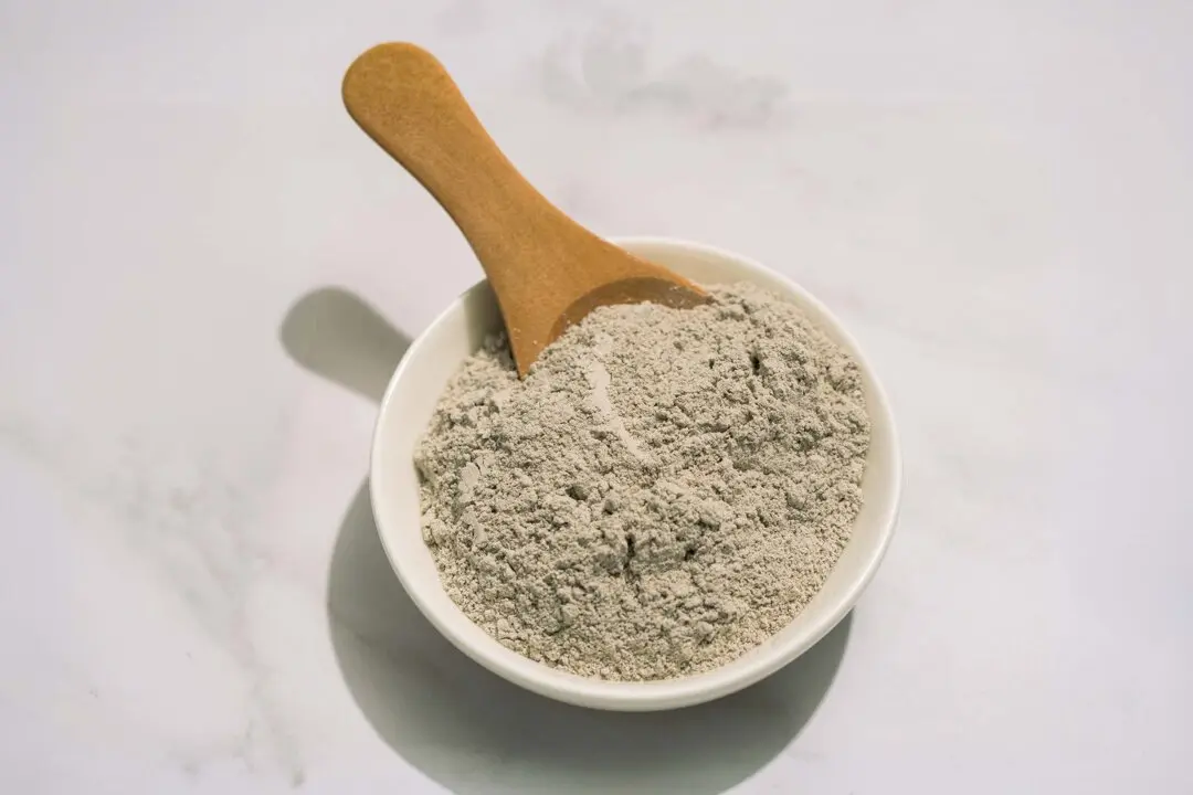 How Bentonite Clay May Help Restore Gut Health After Antibiotics