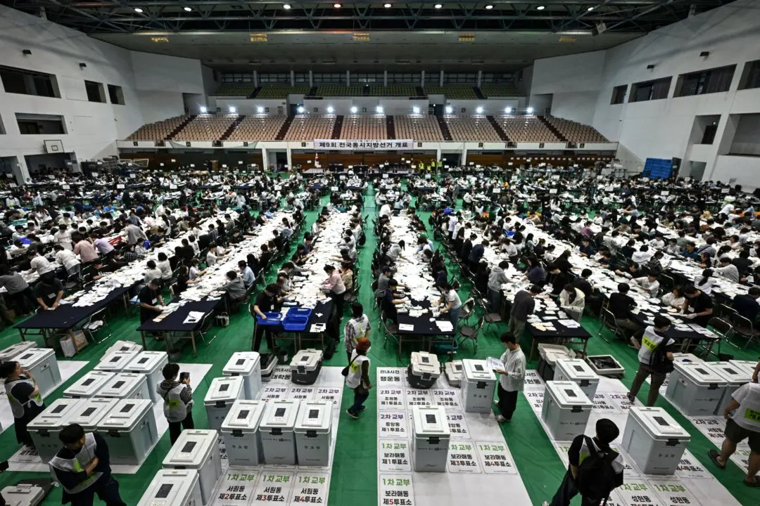 South Korean President Orders Probe Into Local Election Ballot Shortages