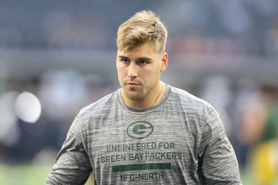 Packers’ Lukas Van Ness Calls Pressure to Elevate His Game a ‘Privilege’