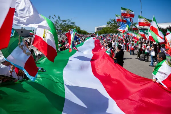 Protest Against Iranian Regime Held Hours Before World Cup Match