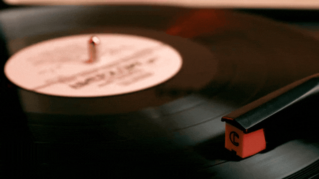 Analog Revival: Behind Vinyl’s Surprising Comeback