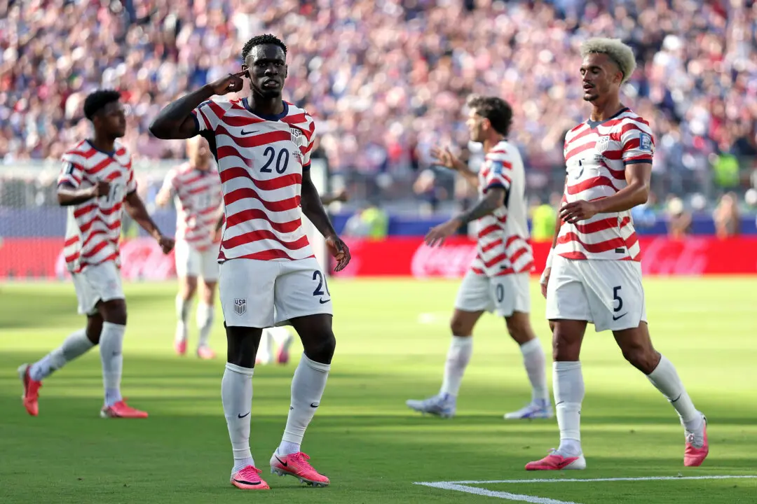 10-Man US Soccer Team Shows Poise, Fights Past Balogun Red Card to Advance