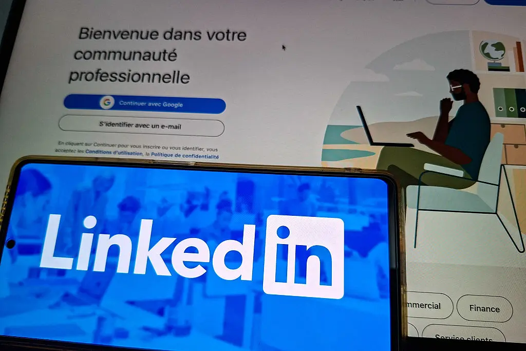 LinkedIn Set to Pay Australian News Companies for Content
