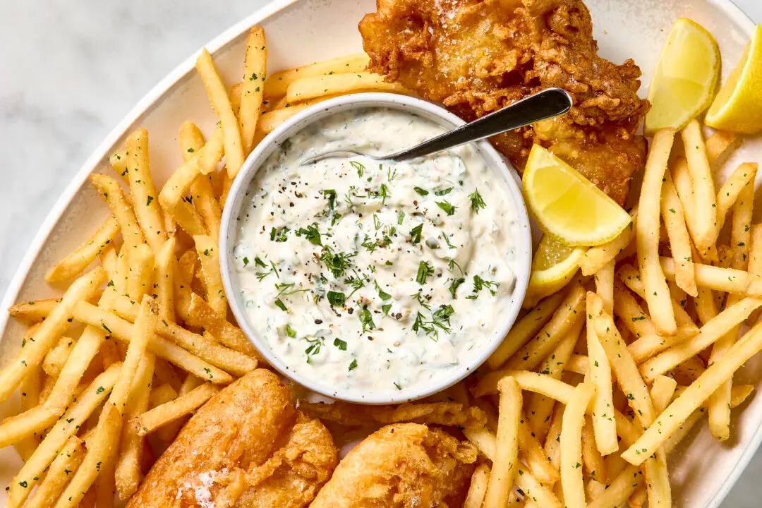 This Old-School Sauce Is so Good, You’ll Eat It by the Spoonful