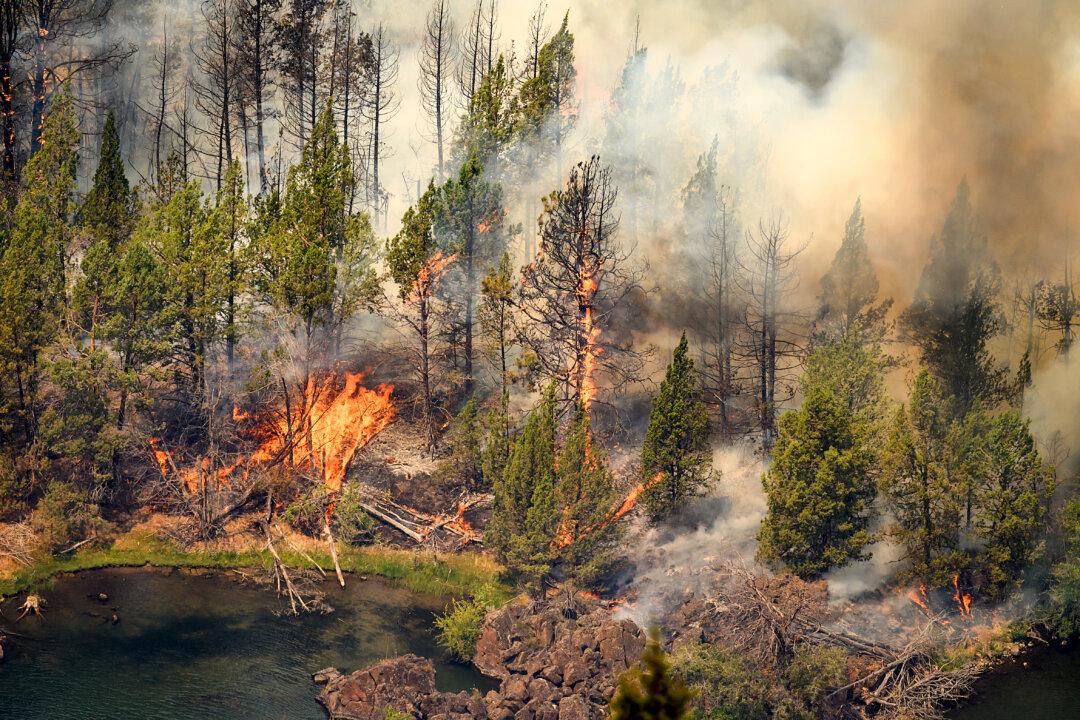 Major Interstate Shut Down as Oregon Wildfires Continue to Spread