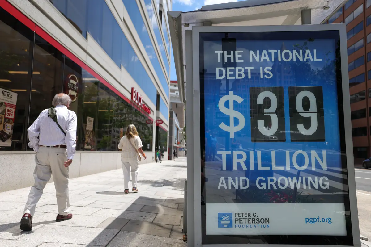 Long-Term Interest Rates Hit Highest Level Since 2007—Here’s What to Know