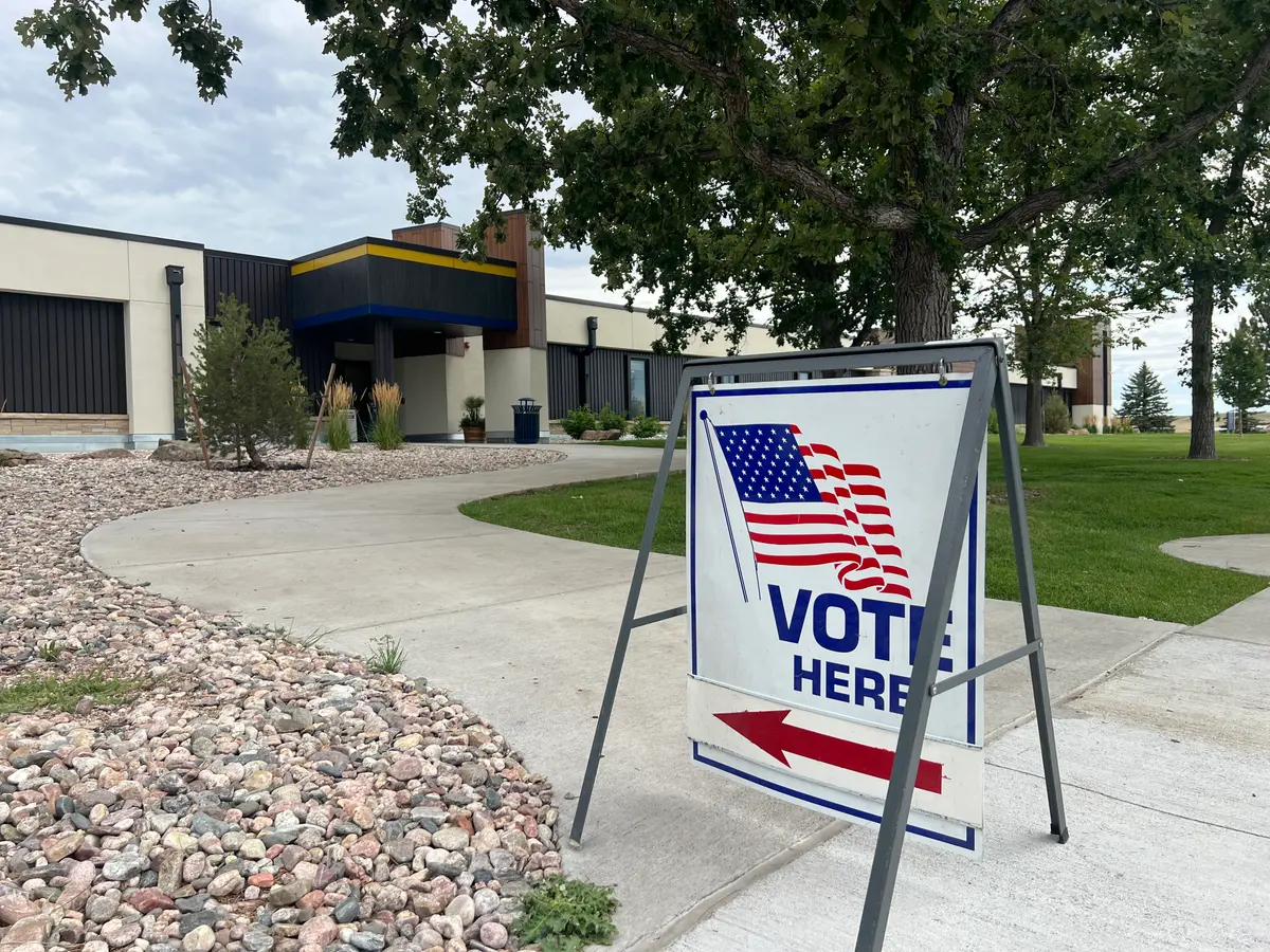 Barlow Beats Trump-Endorsed Degenfelder to Secure GOP Nomination in Wyoming Gubernatorial Primary